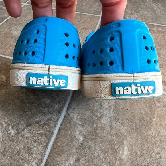Kids Native Slip On - Picture 2 of 8